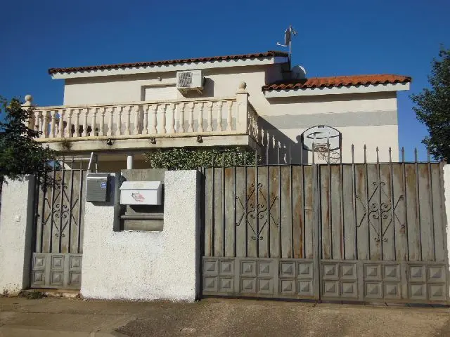 Vivienda en Villanueva de la Torre