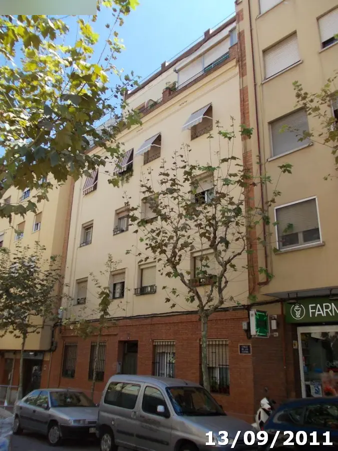 Local en Esplugues de Llobregat