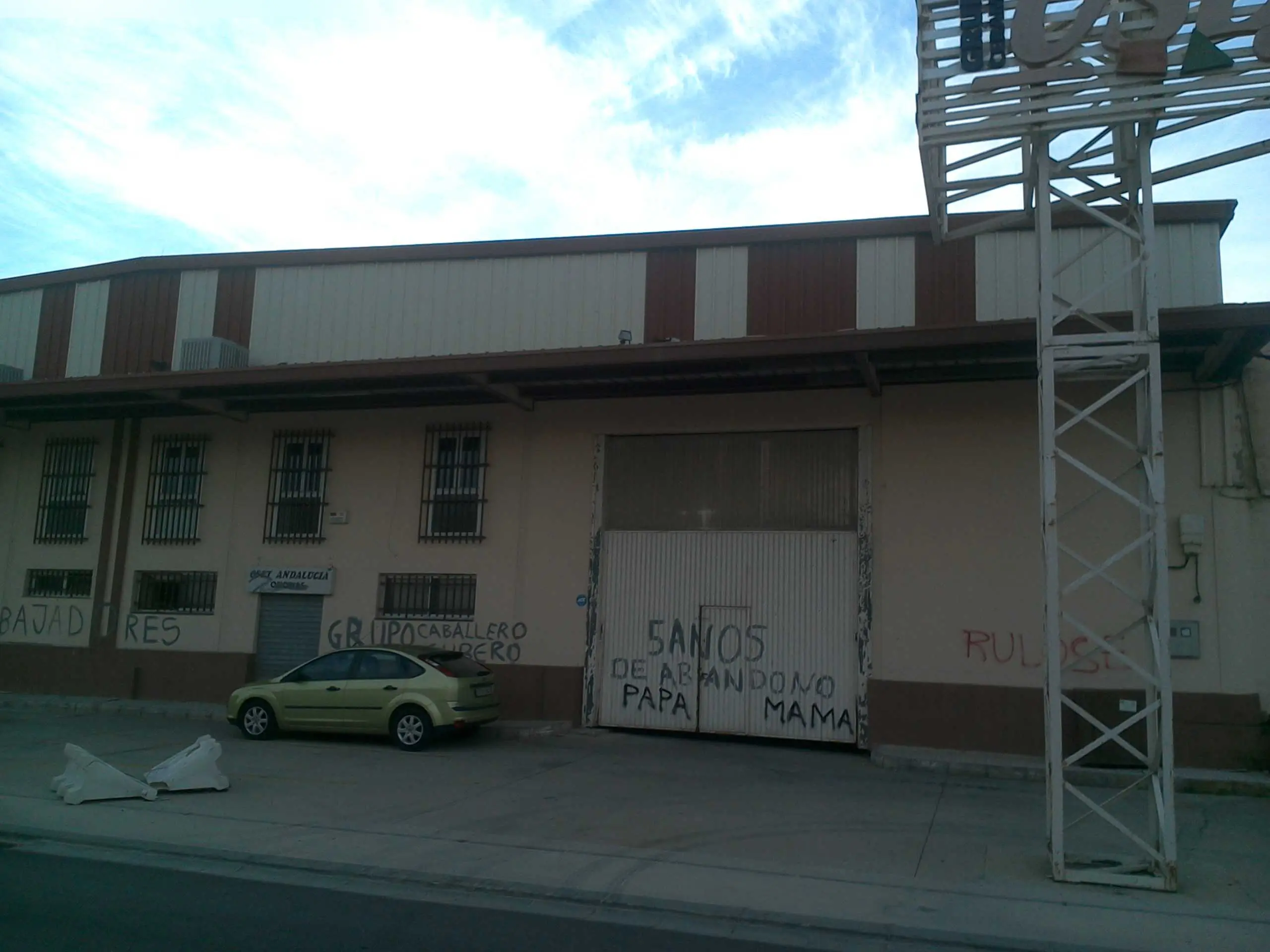 Nave en Puerto Real