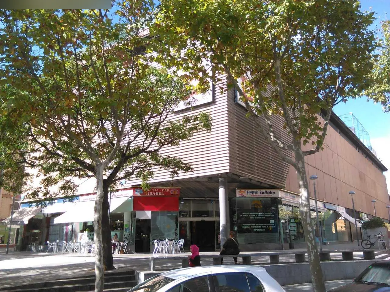 Local en Cornellà de Llobregat