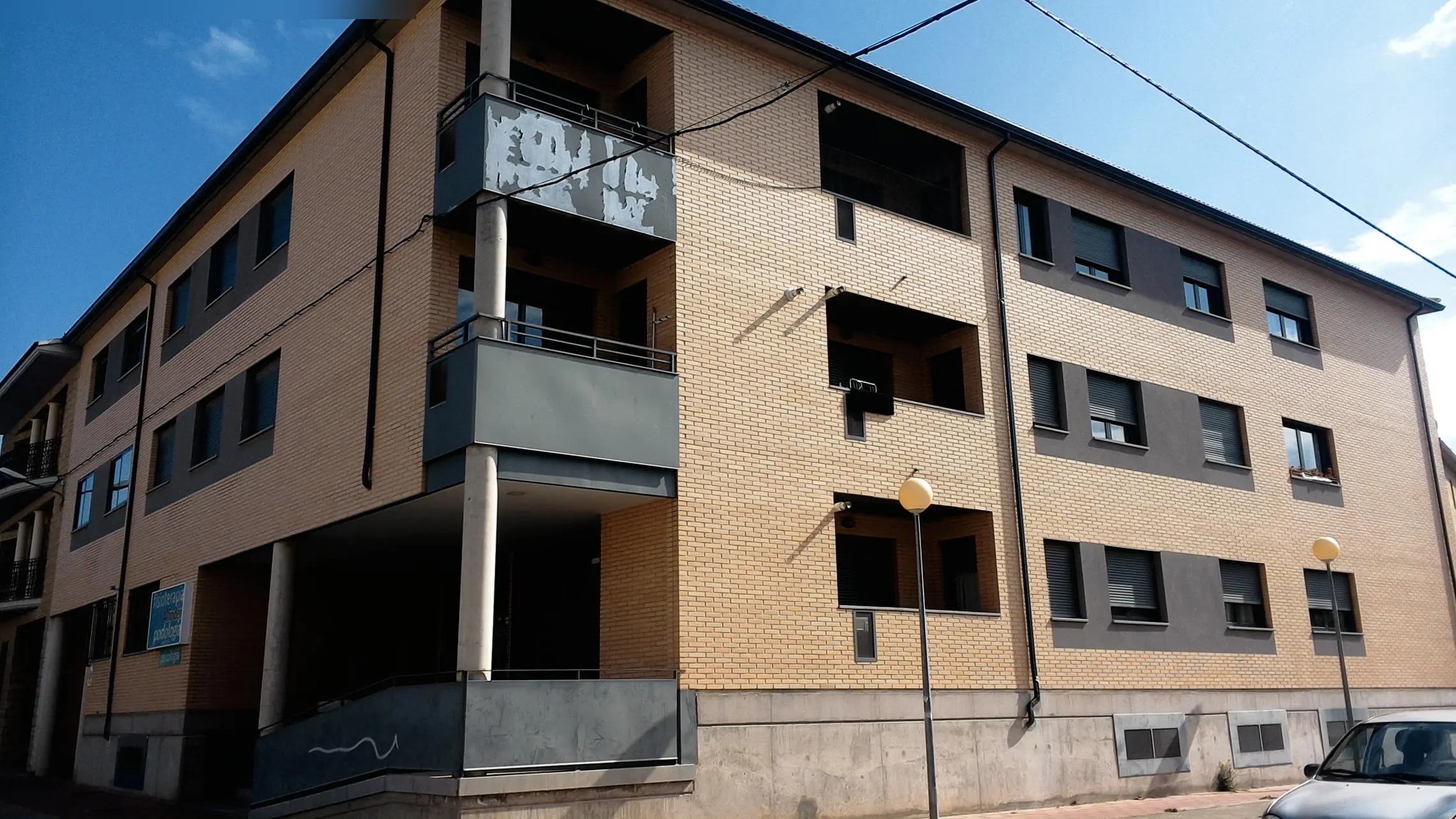 Vivienda en La Puebla de Alfindén