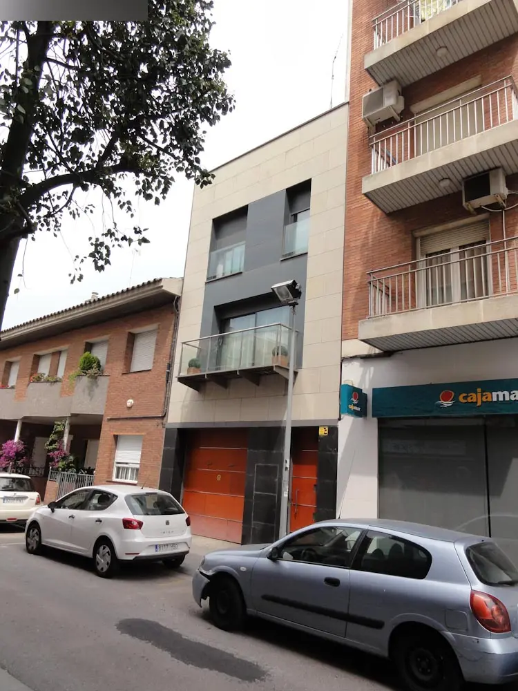 Local en Montcada i Reixac