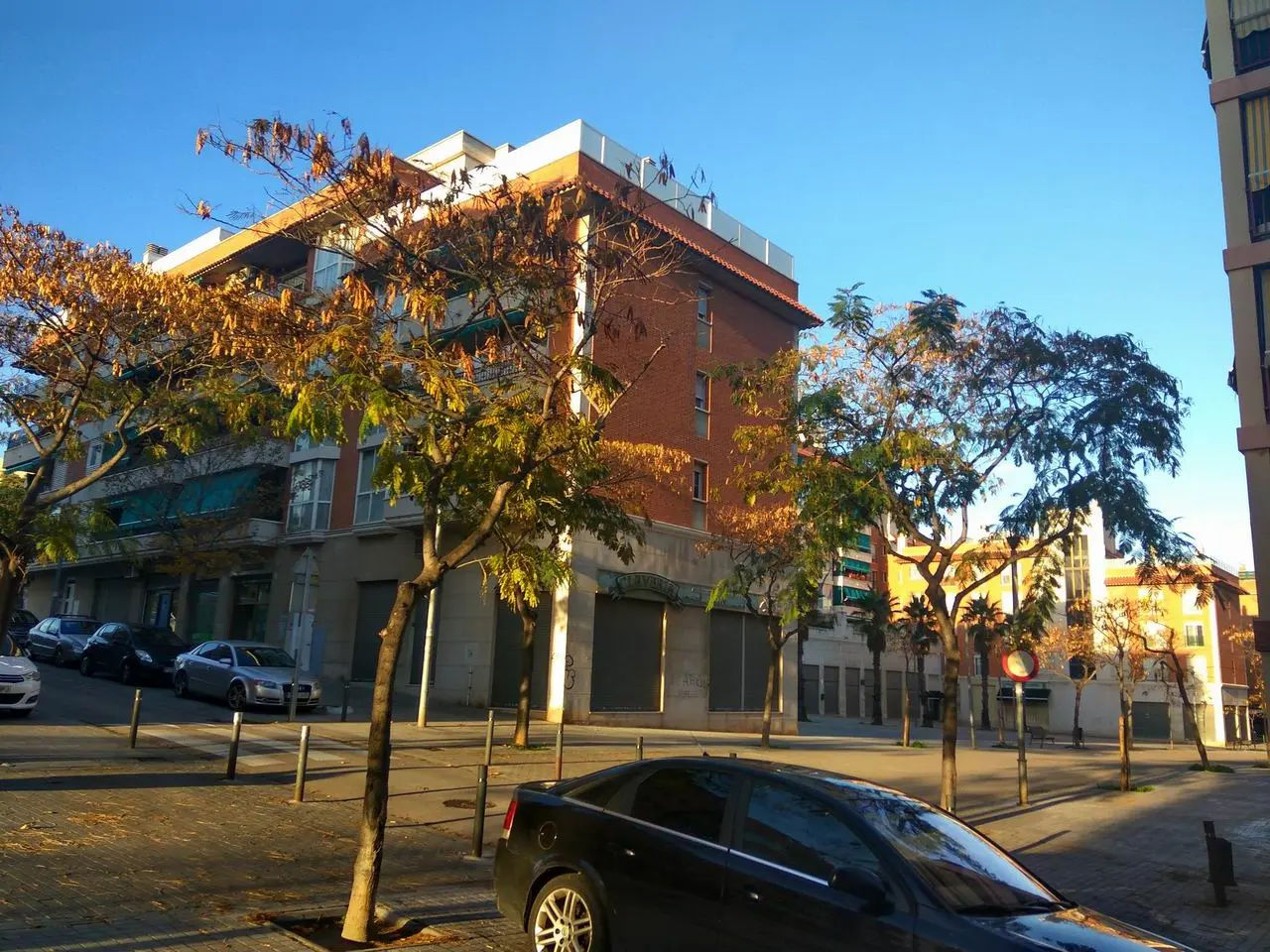 Local en Sant Boi de Llobregat