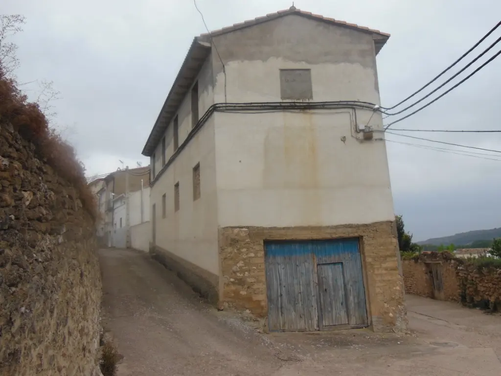 Vivienda en Deza
