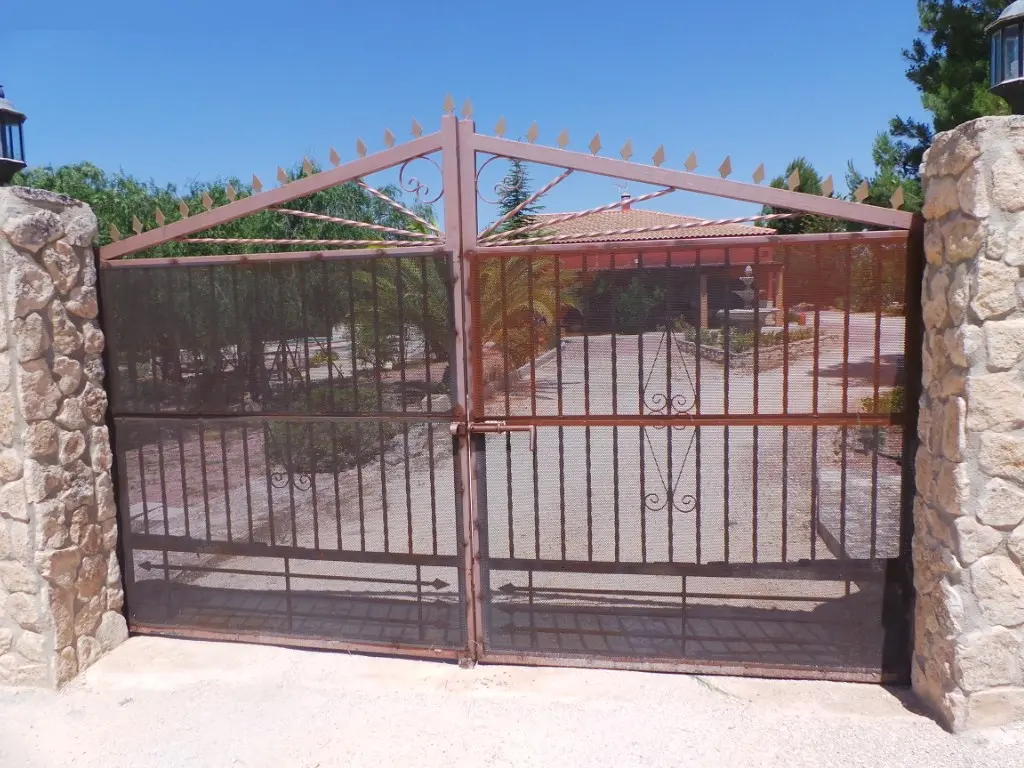 Finca rústica en El Pinós
