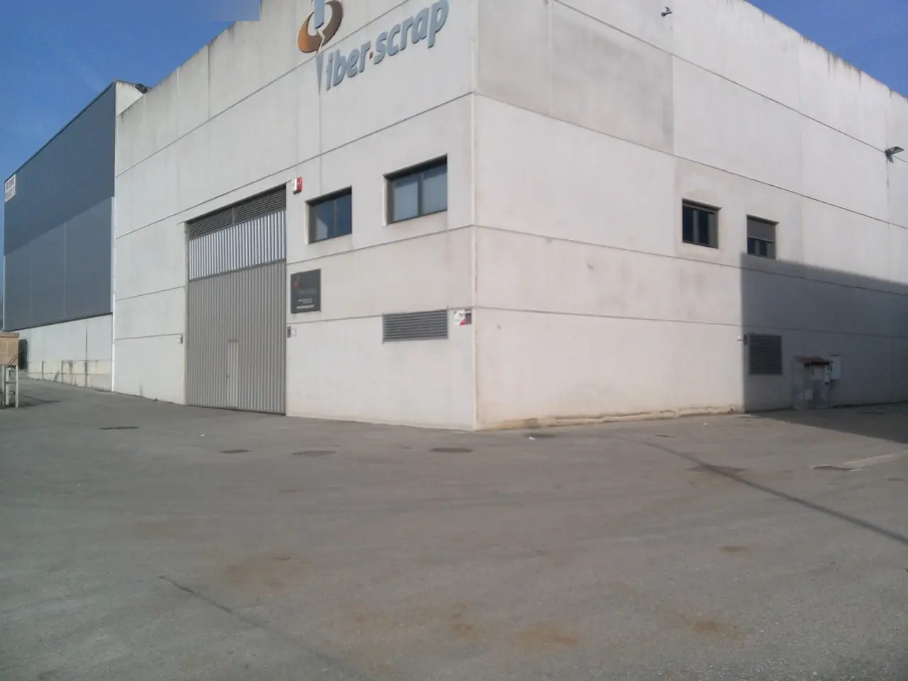 Nave en Los Corrales de Buelna