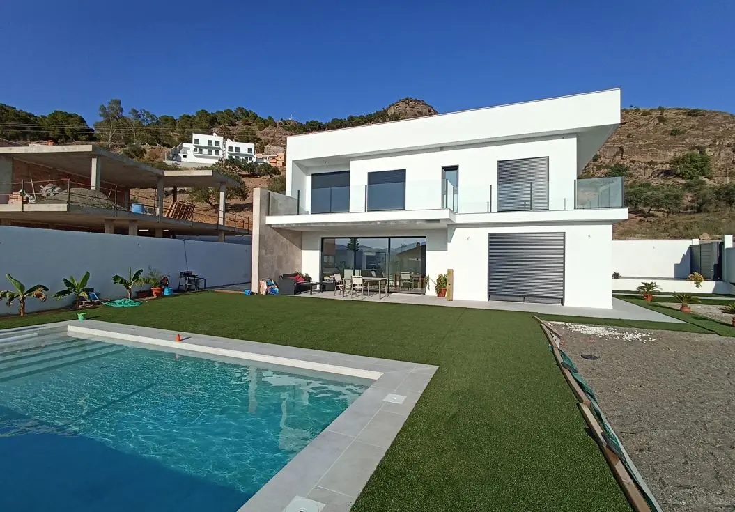 Vivienda en Pizarra