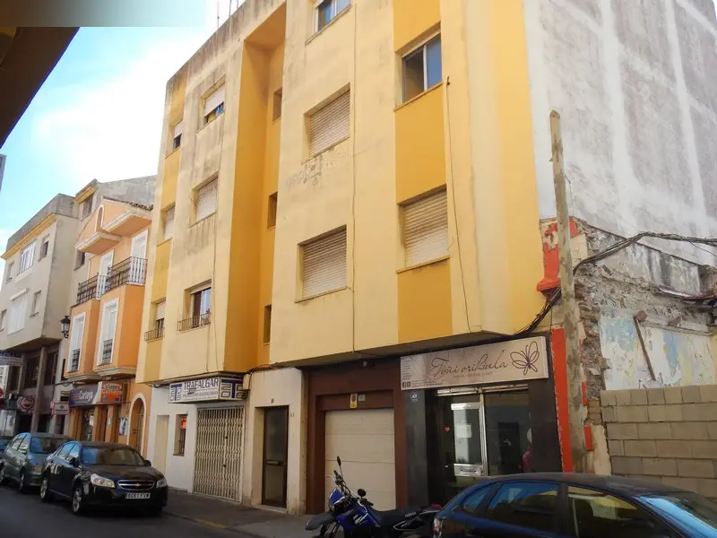 Local en La Línea de la Concepción