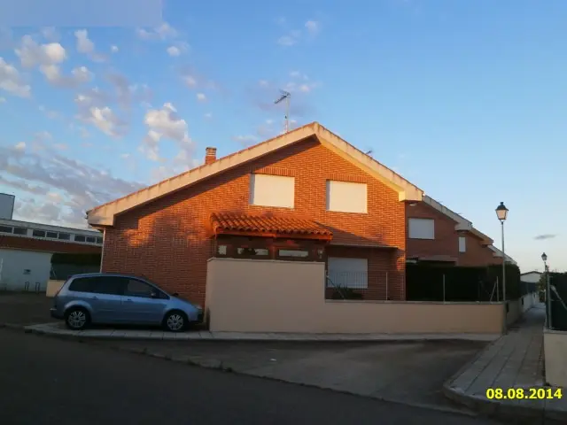 Vivienda en Valdescorriel