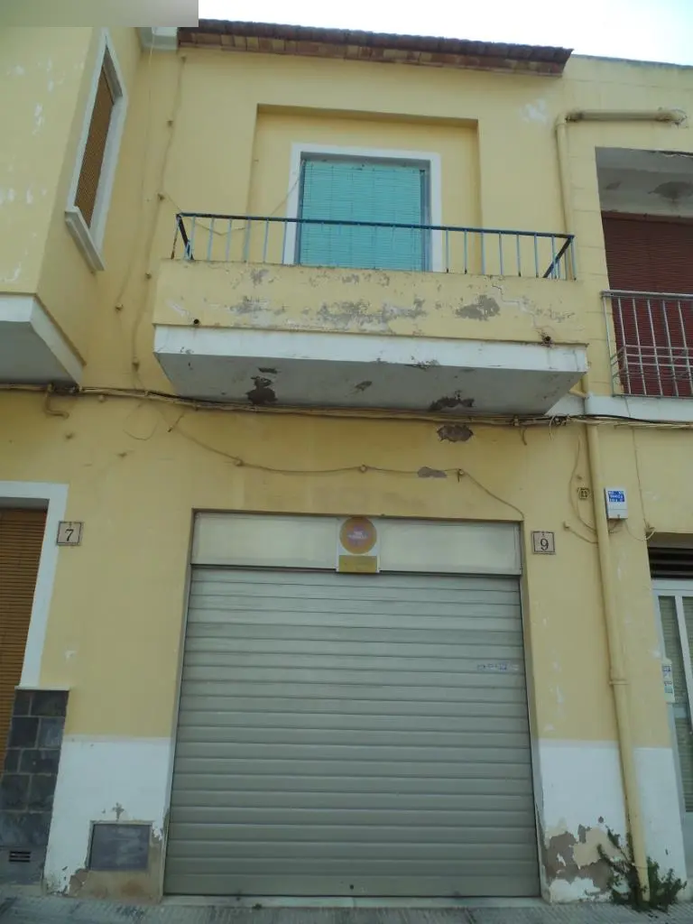 Vivienda en Dolores