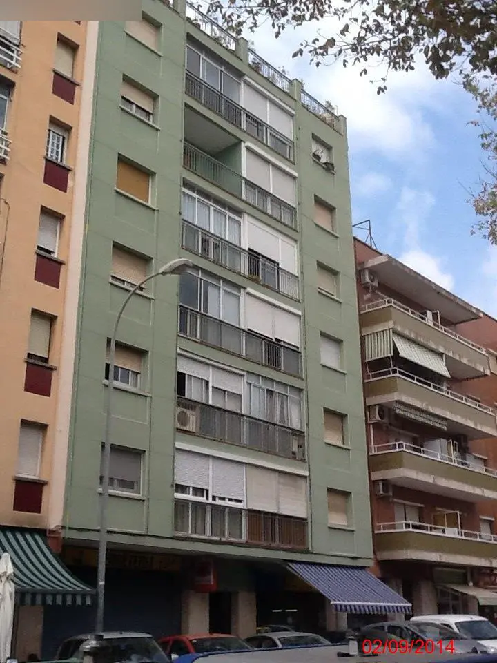 Local en Sant Boi de Llobregat