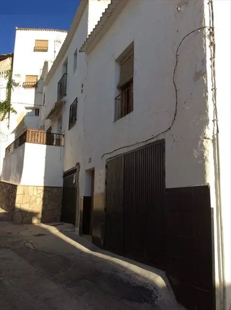 Vivienda en Colomera