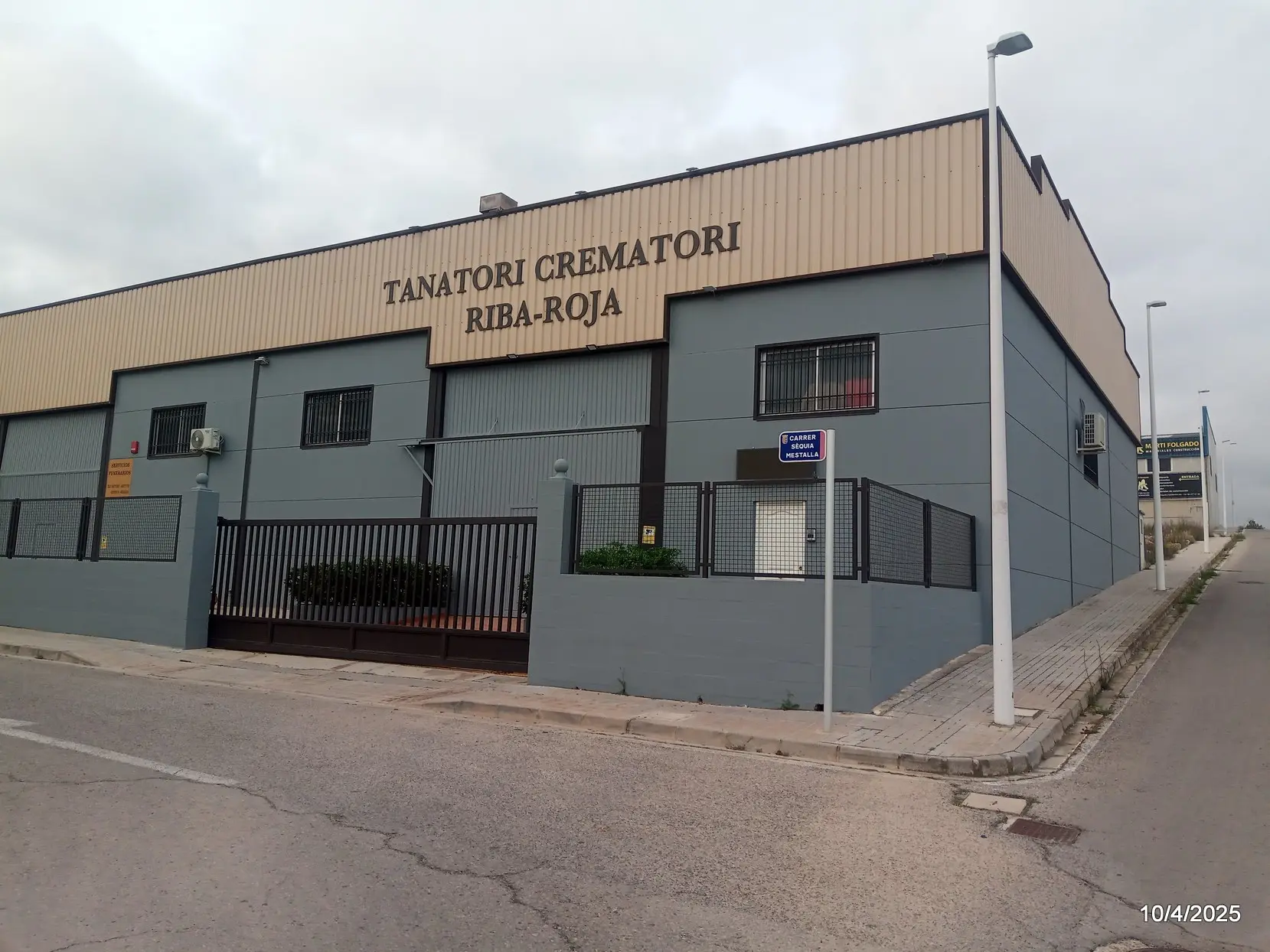 Nave en Riba-roja de Túria