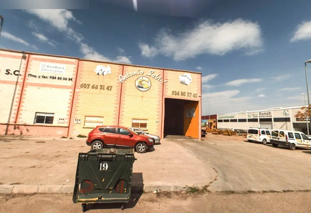 Nave en Don Benito