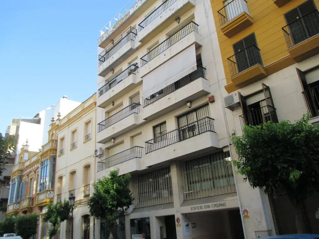 Local en Huelva