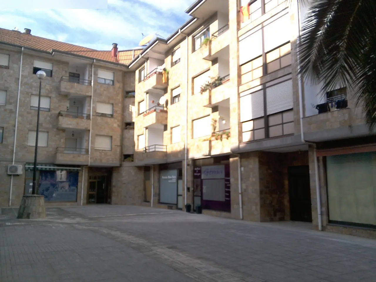 Local en Los Corrales de Buelna