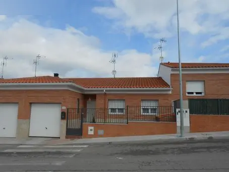 Vivienda en Camarena