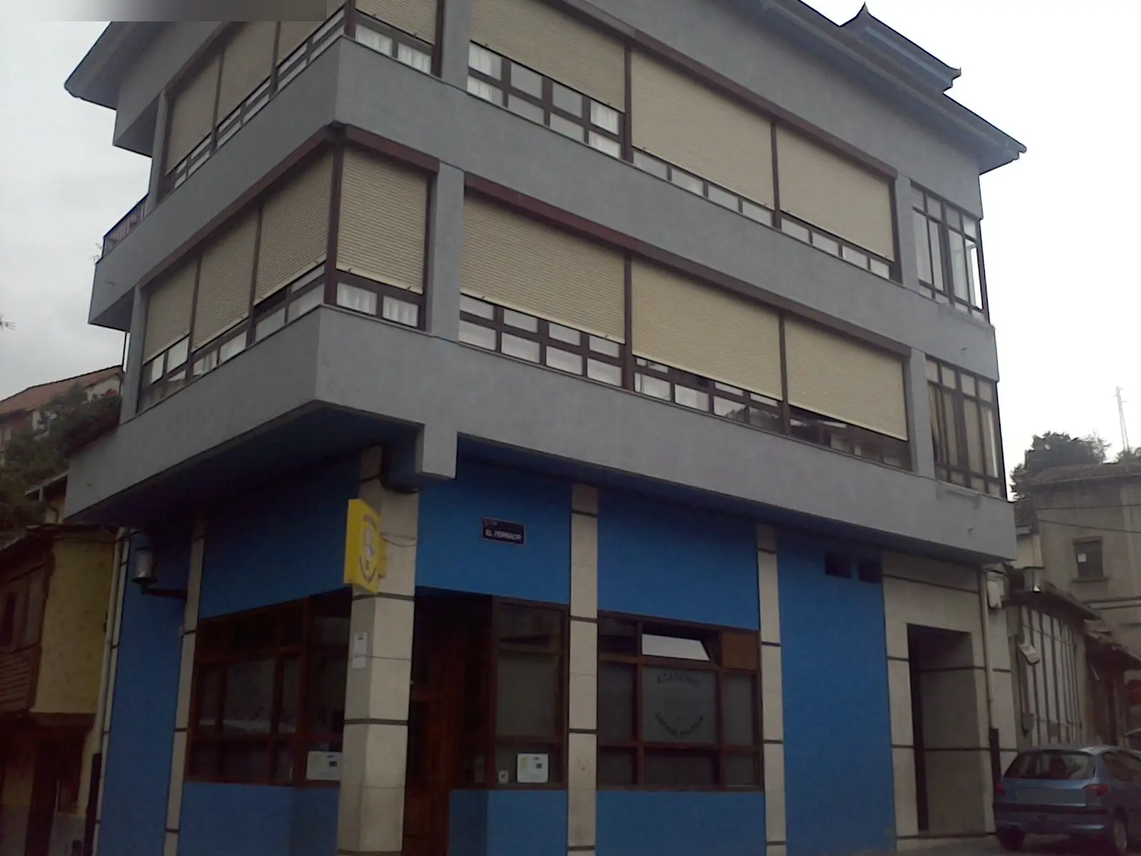 Local en Mieres