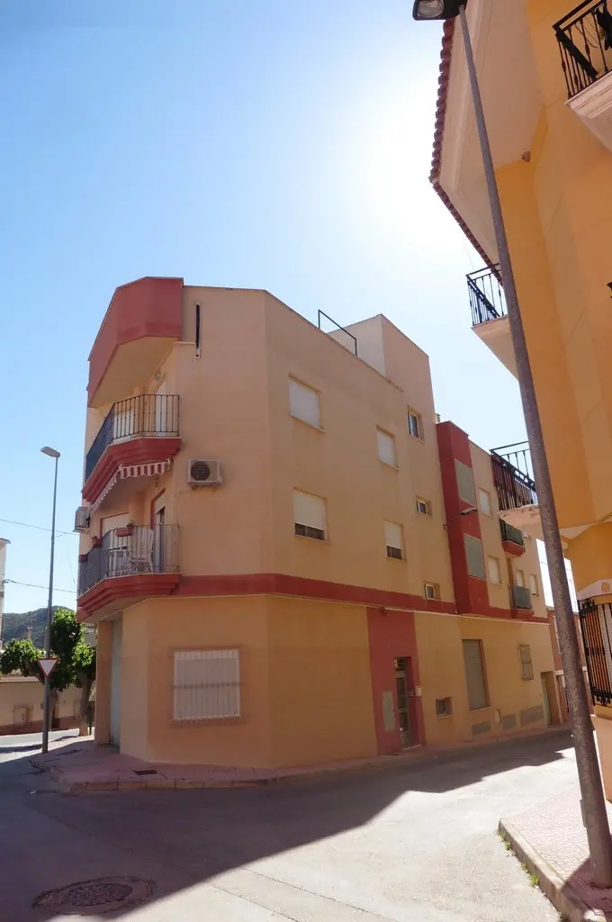 Local en Alhama de Murcia