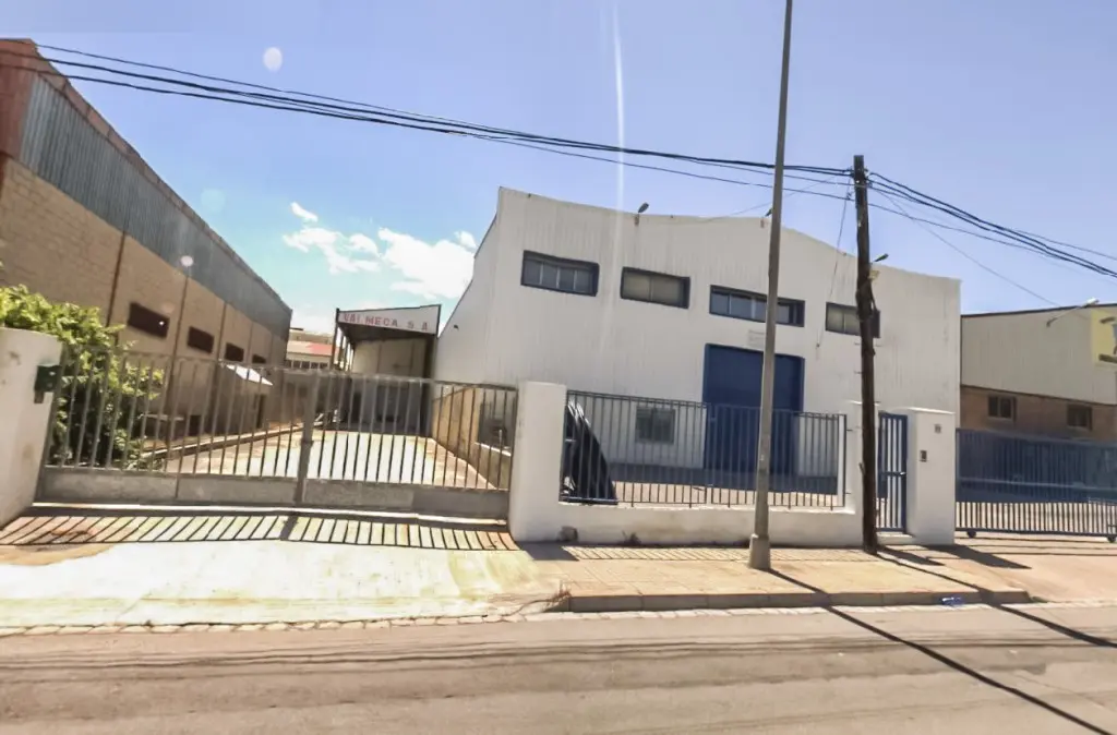 Nave en Paterna