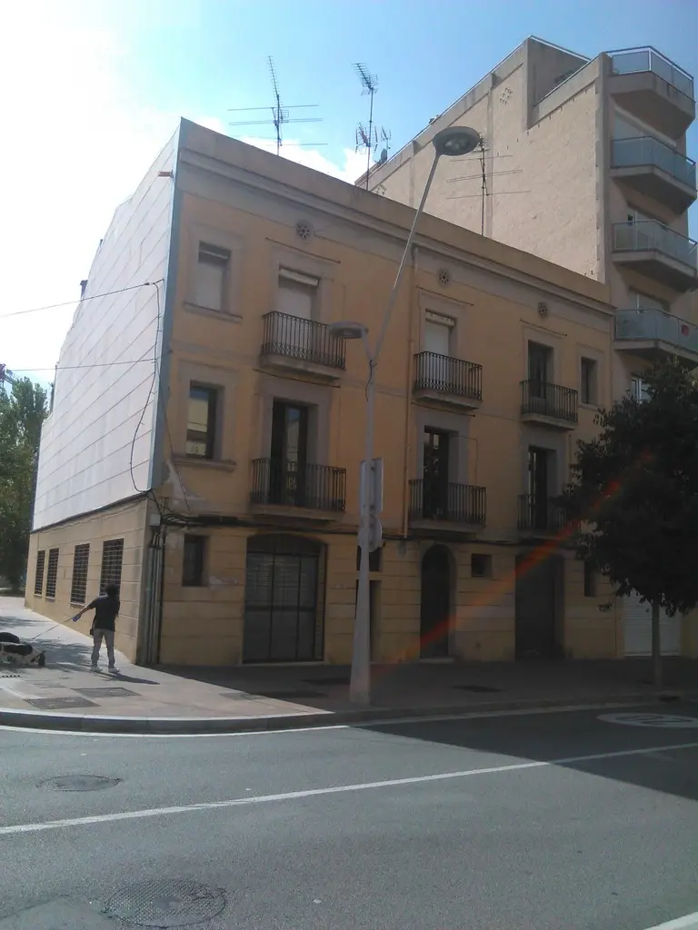 Local en Sant Feliu de Llobregat