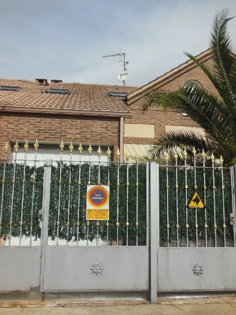 Vivienda en Villanueva de la Torre