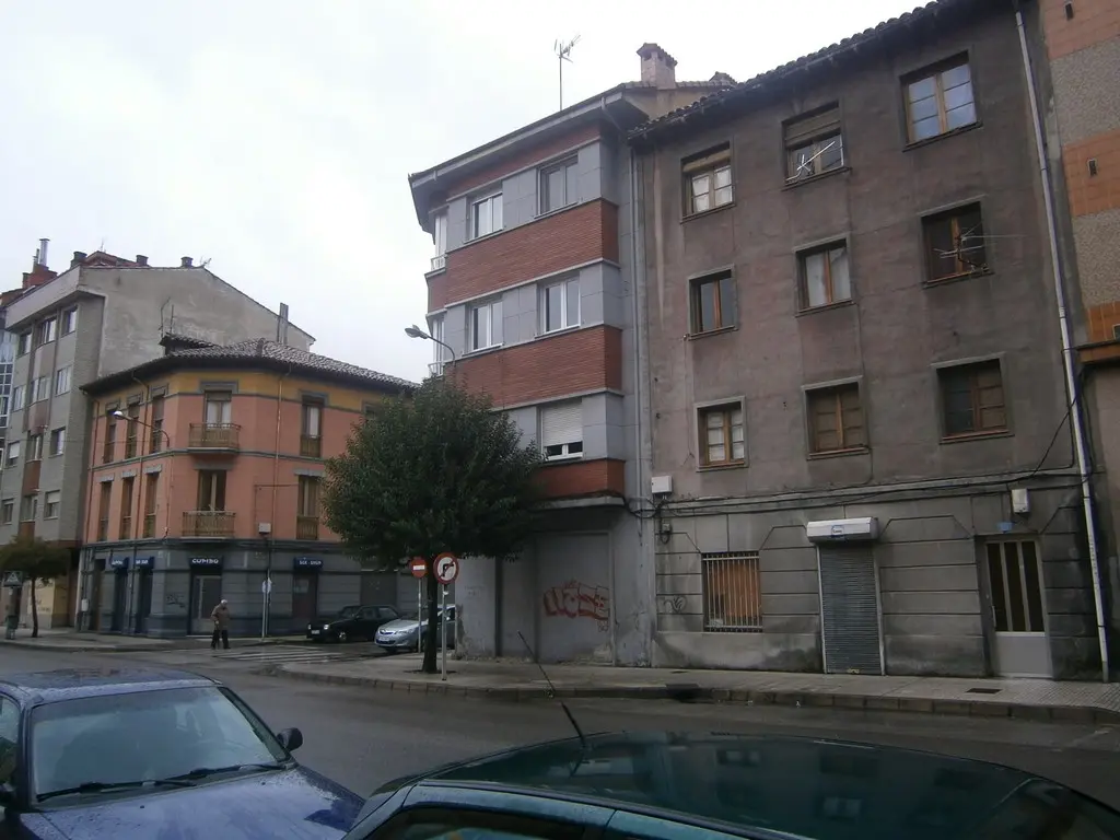 Vivienda en San Martín del Rey Aurelio