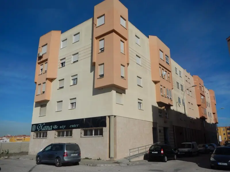 Local en La Línea de la Concepción
