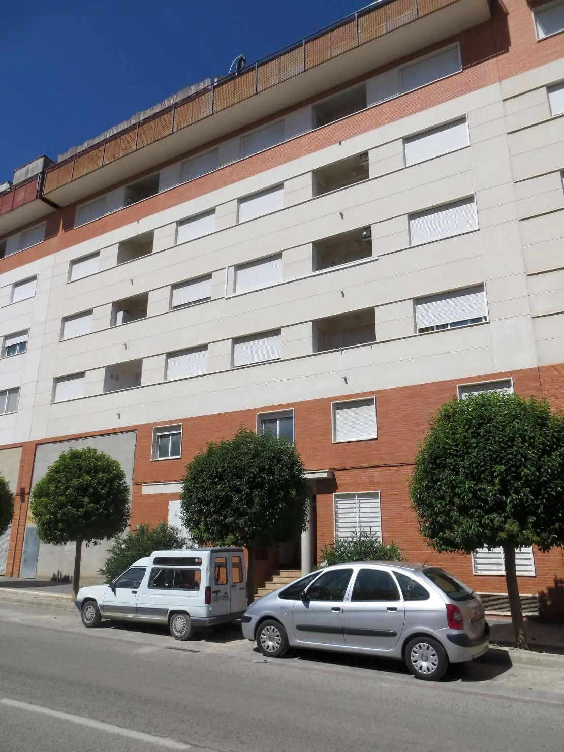 Local en Almansa