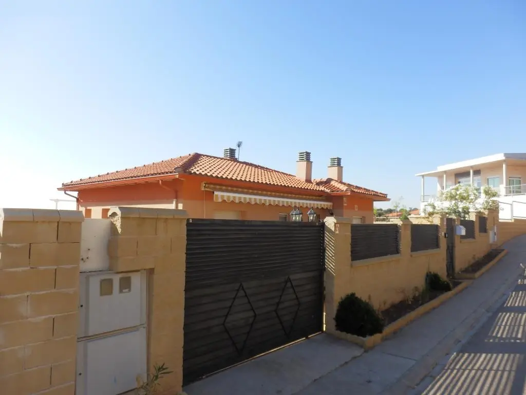 Vivienda en Loranca de Tajuña