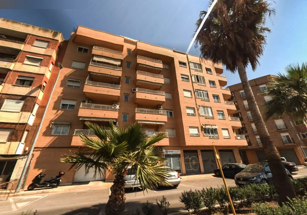 Vivienda en Almàssera