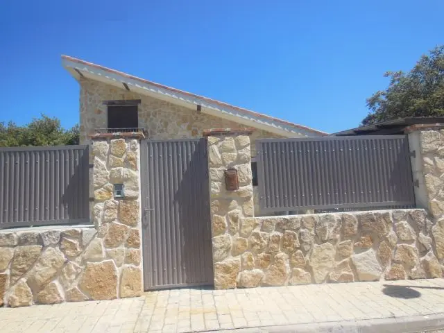 Vivienda en Valdeaveruelo