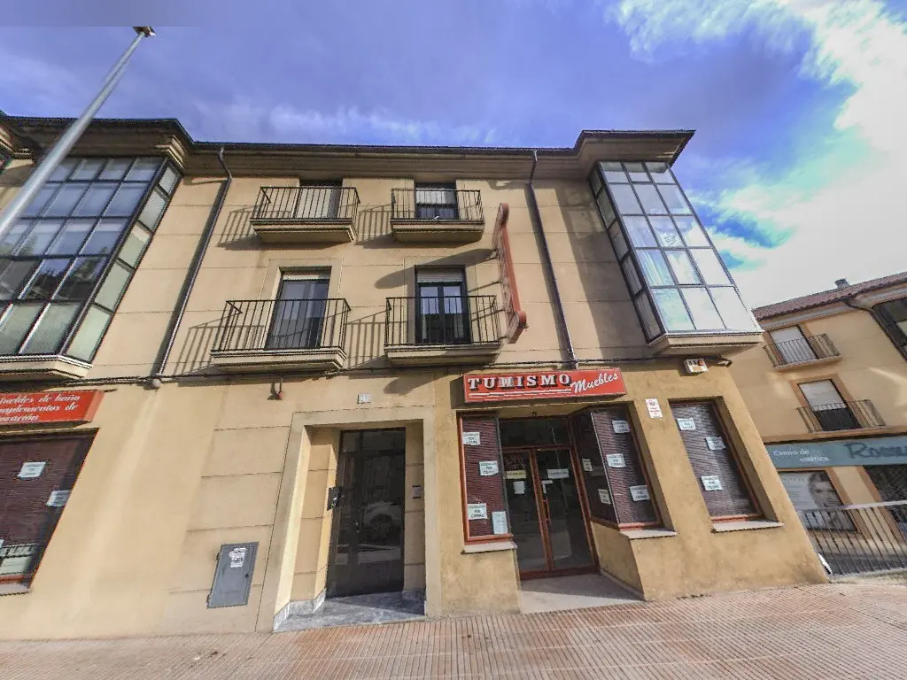 Local en Plasencia
