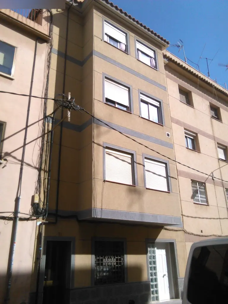 Local en Cornellà de Llobregat