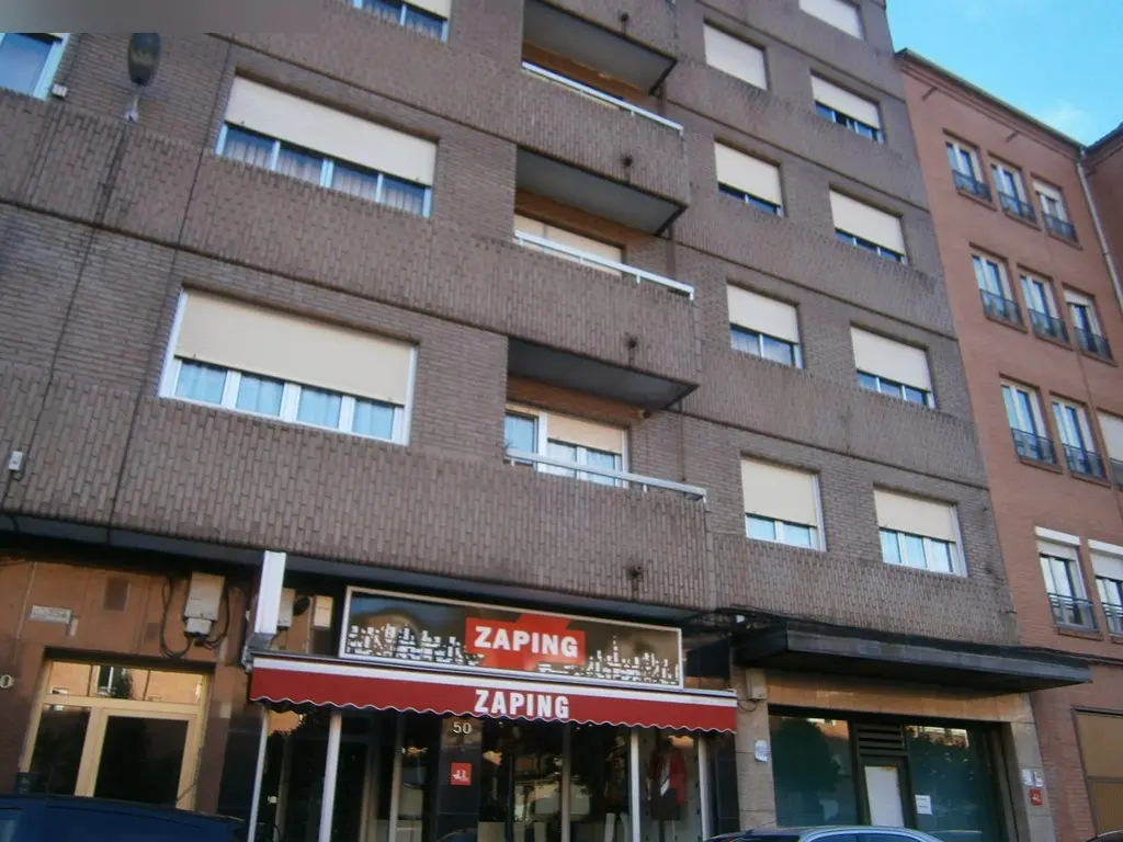 Vivienda en San Martín del Rey Aurelio