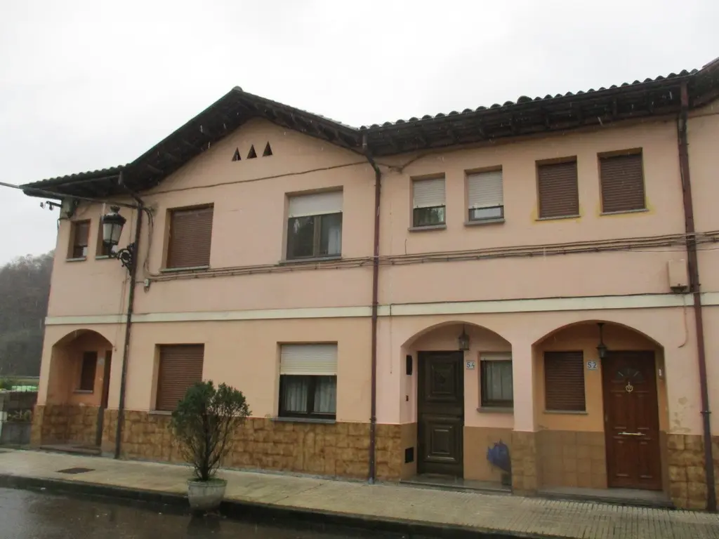 Vivienda en Bimenes