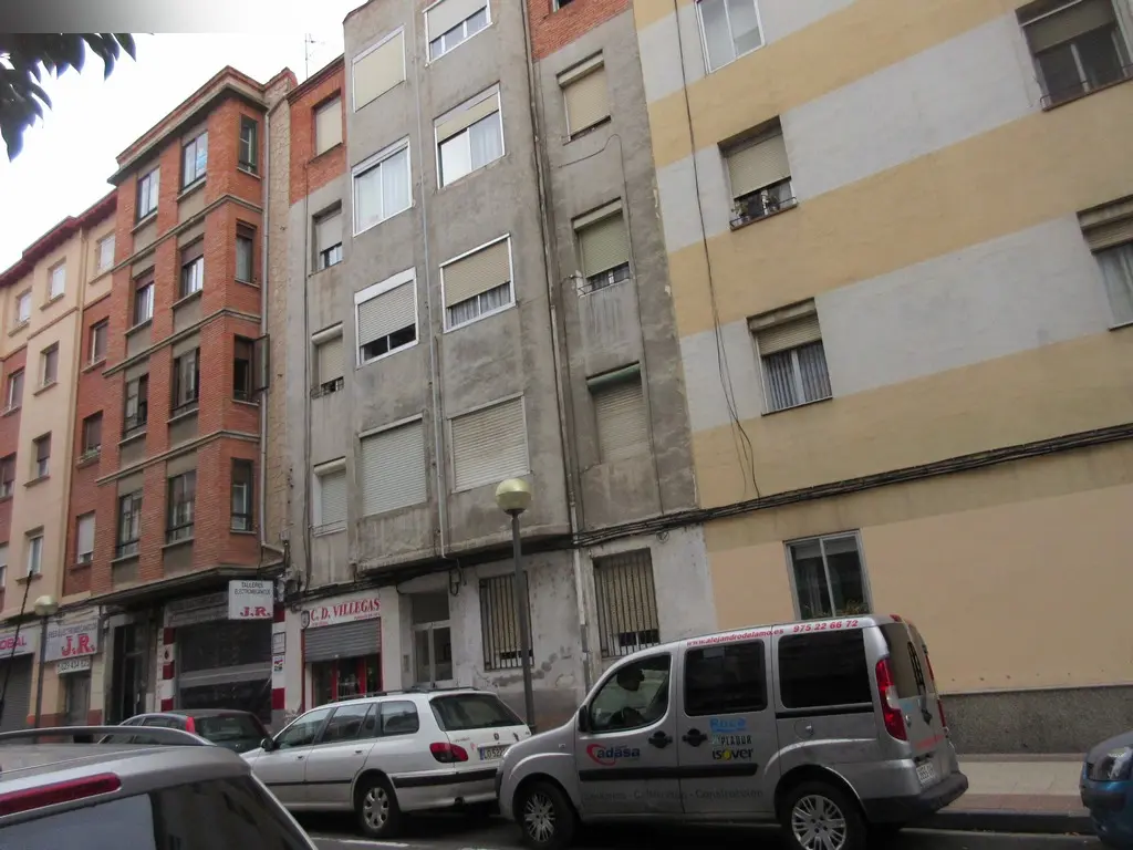Vivienda en Entrena
