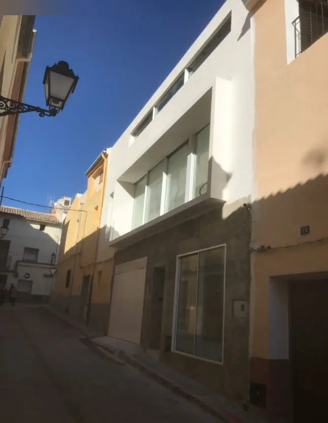 Vivienda en Ayora