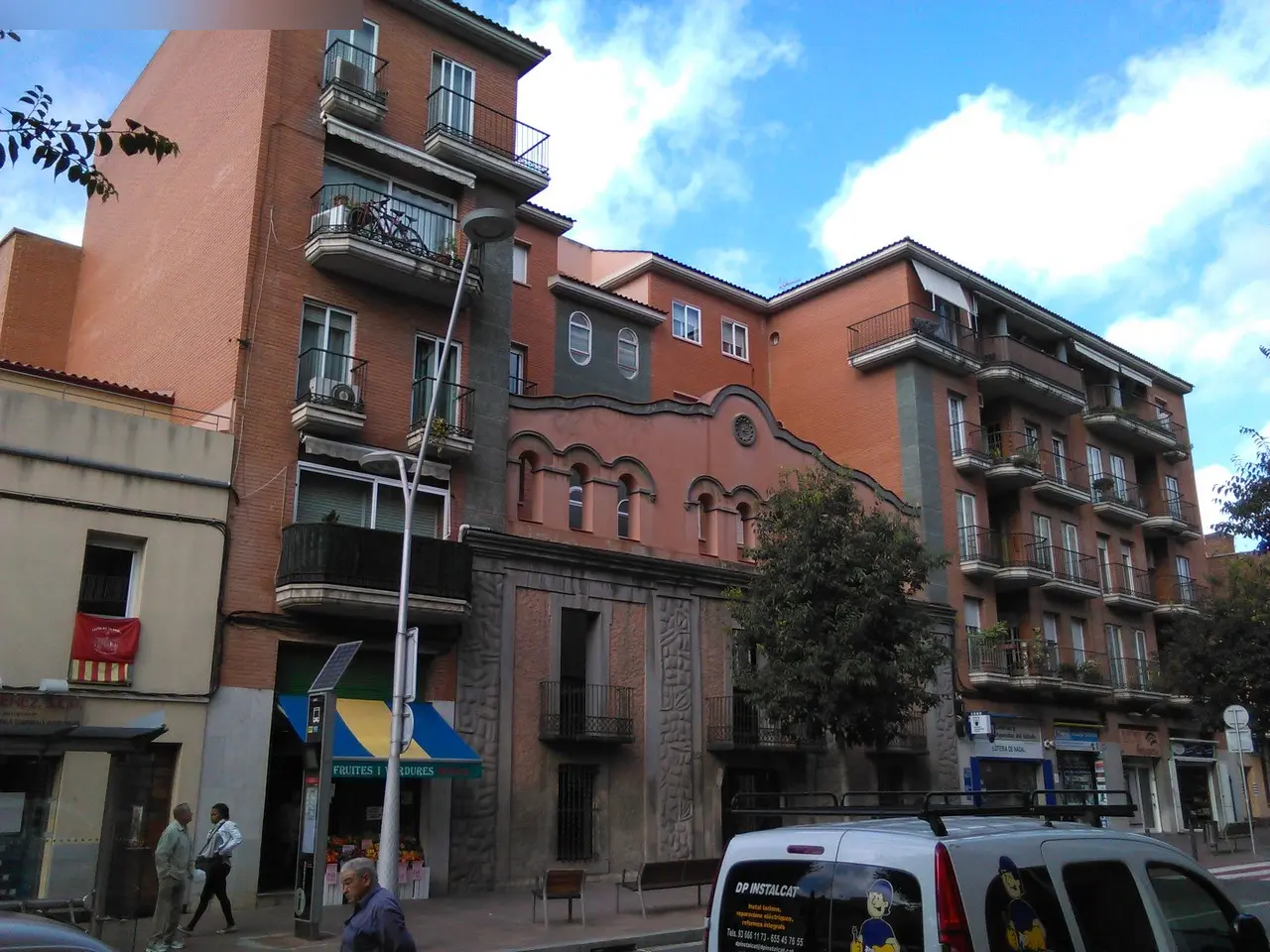 Local en Sant Feliu de Llobregat