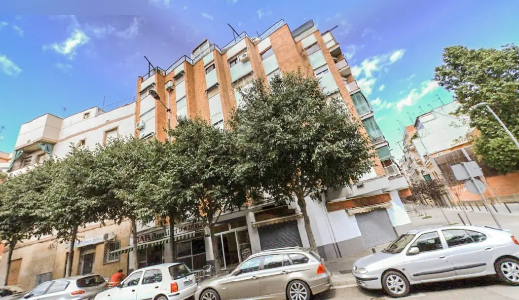 Local en L'Hospitalet de Llobregat