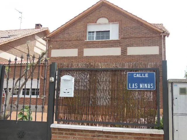 Vivienda en Villanueva de la Torre