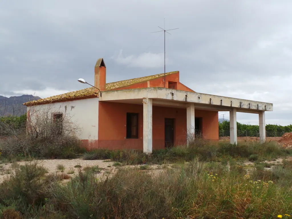 Nave en Orihuela