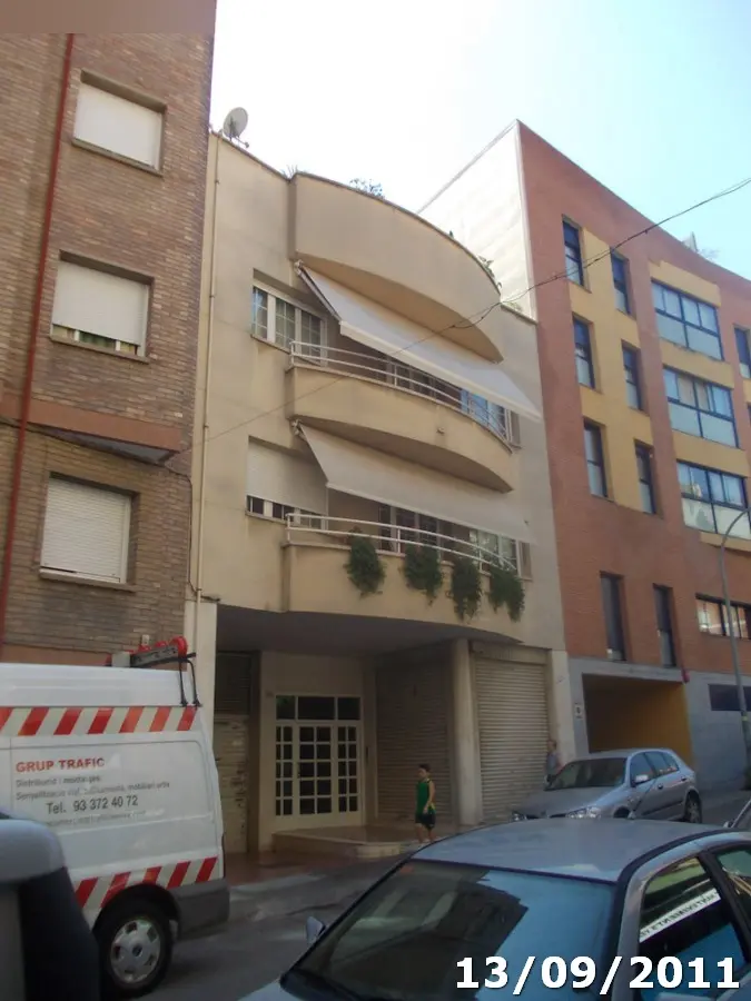 Local en Esplugues de Llobregat