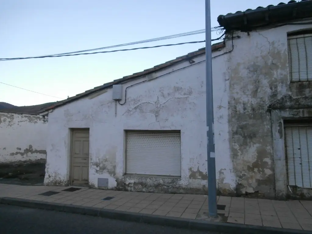 Vivienda en Boñar