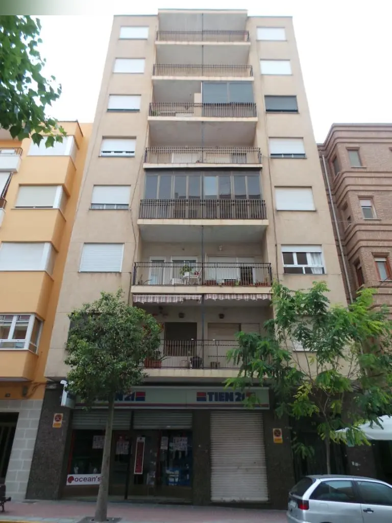 Vivienda en Onil