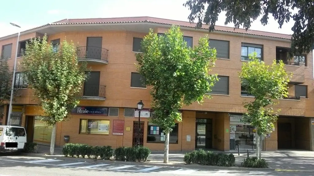 Vivienda en La Almunia de Doña Godina