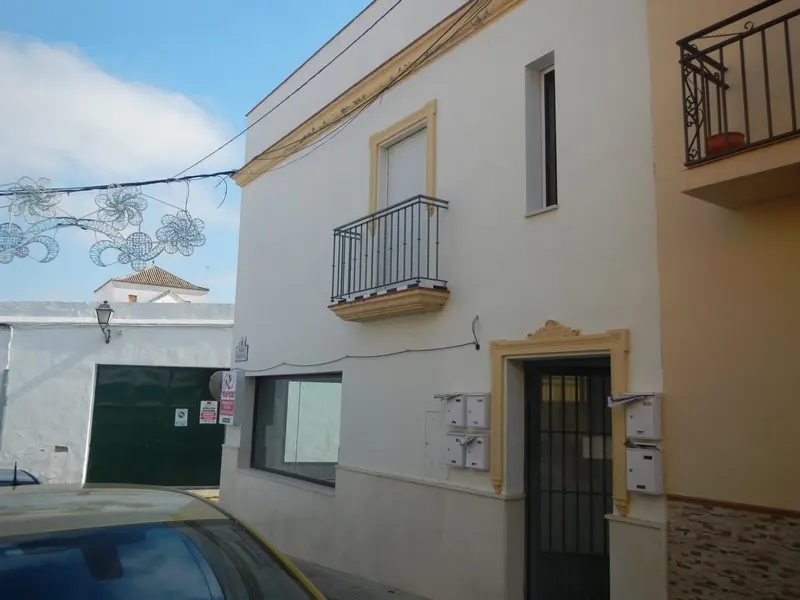 Vivienda en Sanlúcar la Mayor