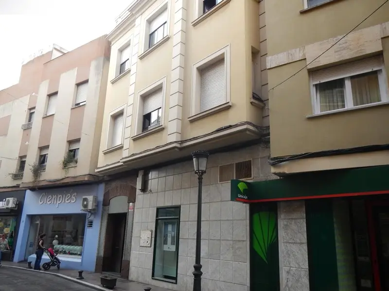 Local en La Línea de la Concepción