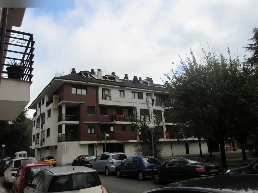 Local en Santa María de Cayón