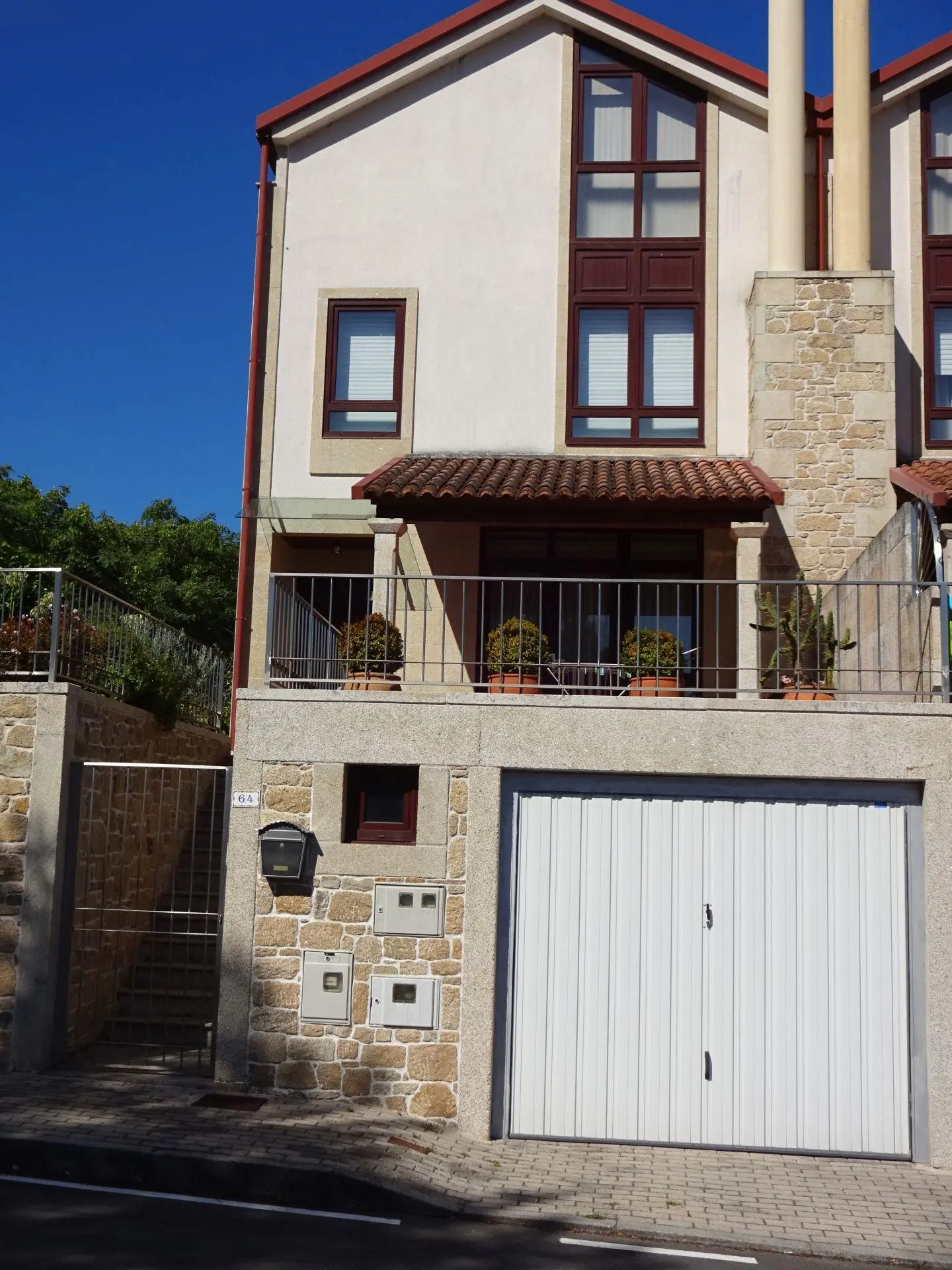 Vivienda en Brión